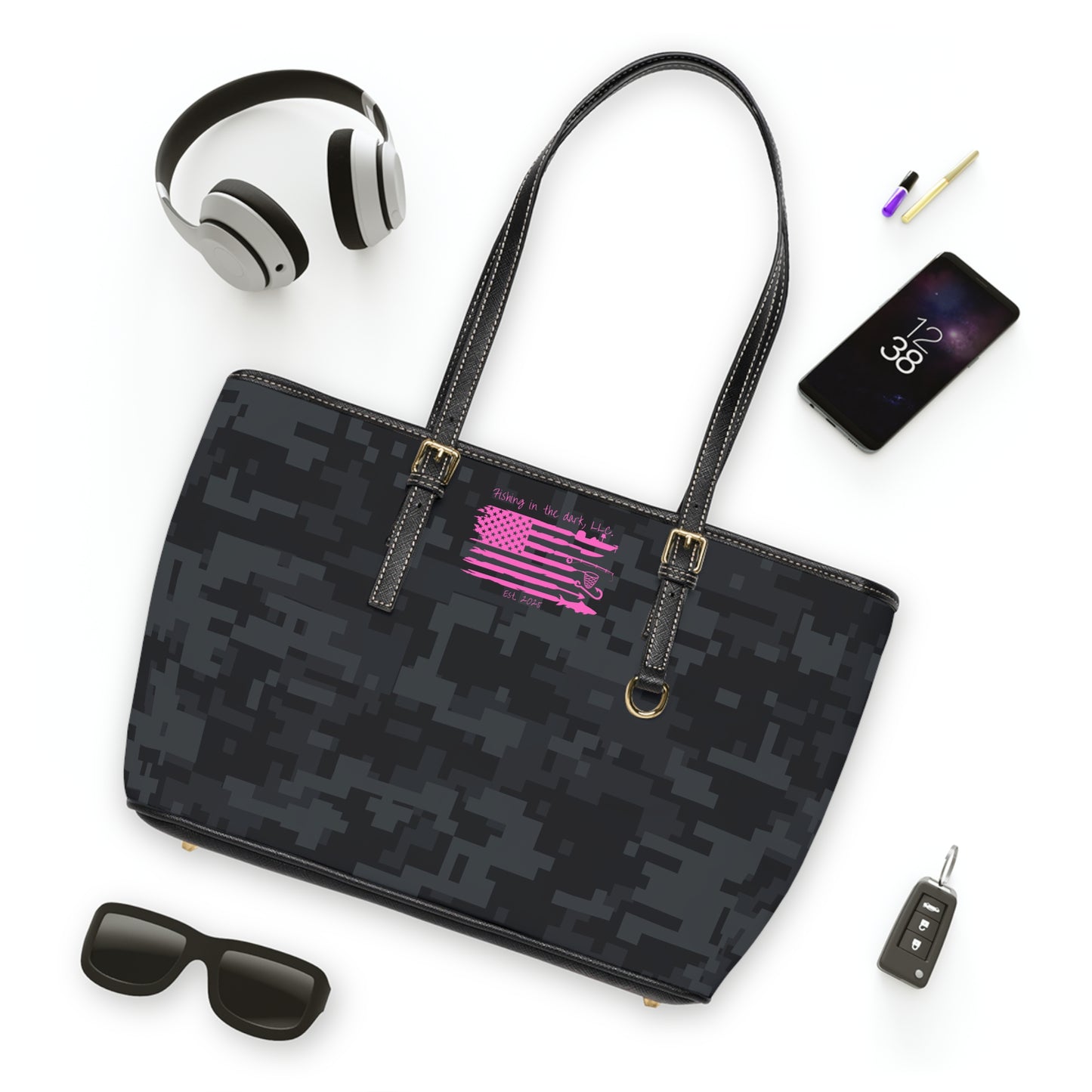 Stylish PU Leather Tote Bag with Pink Camo American Flag Design